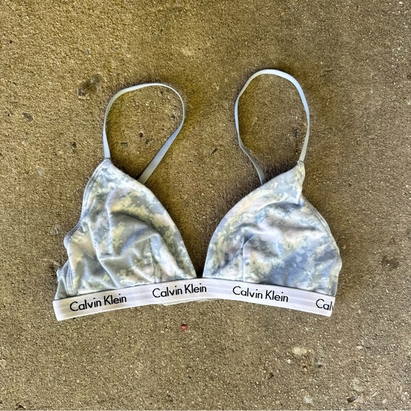 Tie Dye Calvin Klein Lightly Lined‎ Triangle Wireless Bralette - Picture 1 of 3